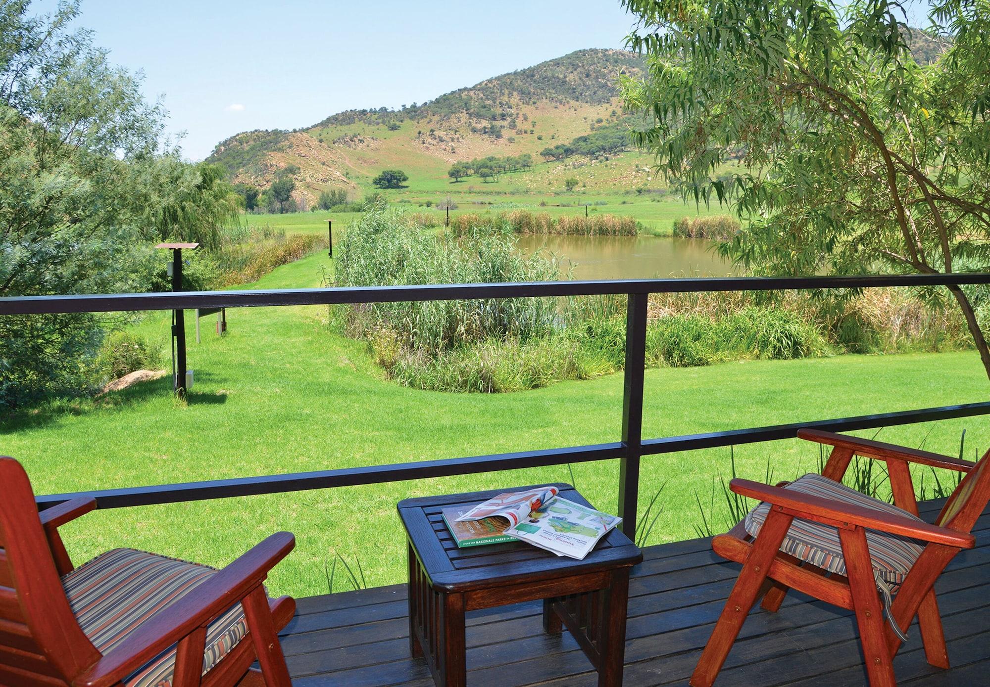 Kloofzicht Lodge & Spa Krugersdorp Exterior photo View from the deck of the main house